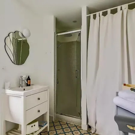 Escapade Belle Epoque, F3 - Ancien Grand - A 50 Metres *